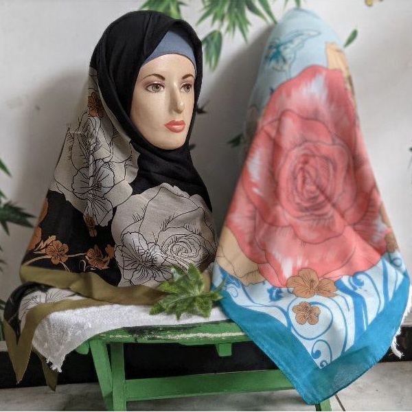 Hijab segi empat motif bunga besar 13/voal