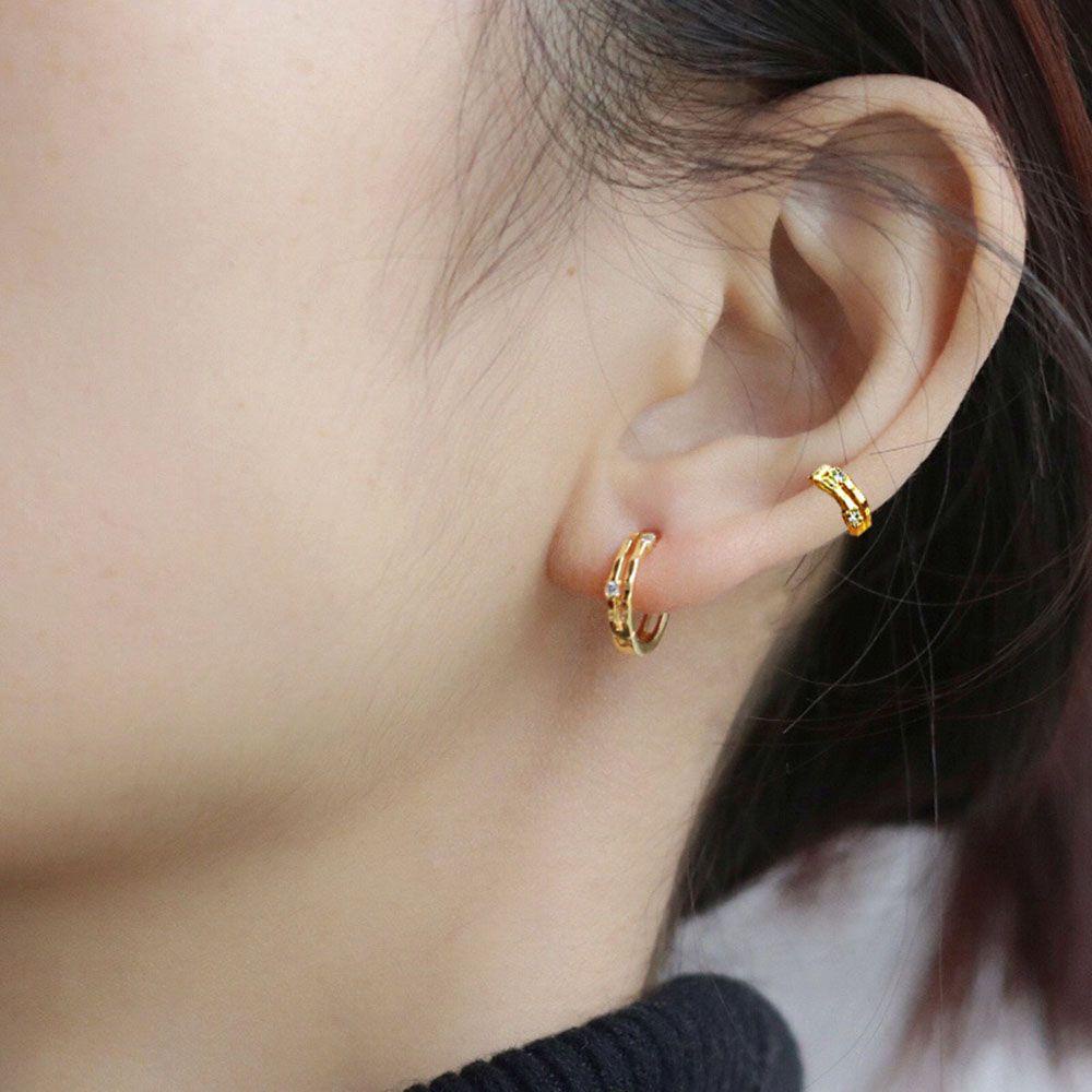 Anting Hoop Nanas Sederhana Tindik Tulang Rawan Perhiasan Hypoallergenic Cubic Zirconia