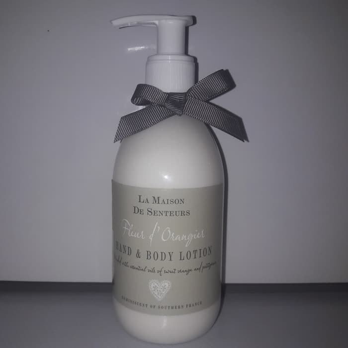 MARKS &amp; SPENCER Hand and Body Lotion 300ml - Fleur d' Orangier