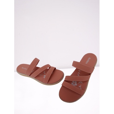 Sandal wanita selempang kickers selop casual slop asli original sendal flop kasual slip on perempuan dewasa cewek remaja simpel elegan bagus mewah kondangan pesta bermerek sehari hari empuk nyaman terbaru kekinian murah promo cuci gudang gratis ongkir COD