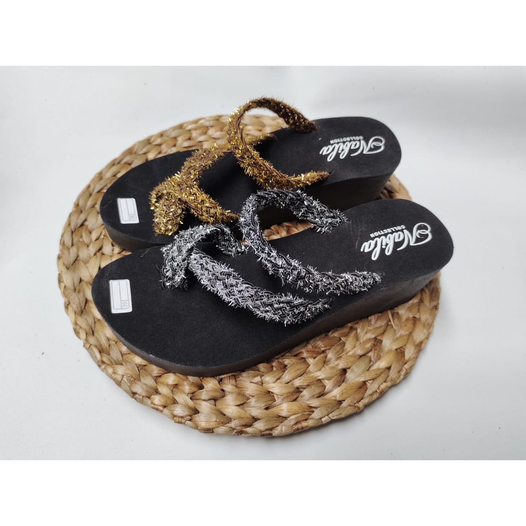 Wedges Sandal Jepit Jempol Slinger