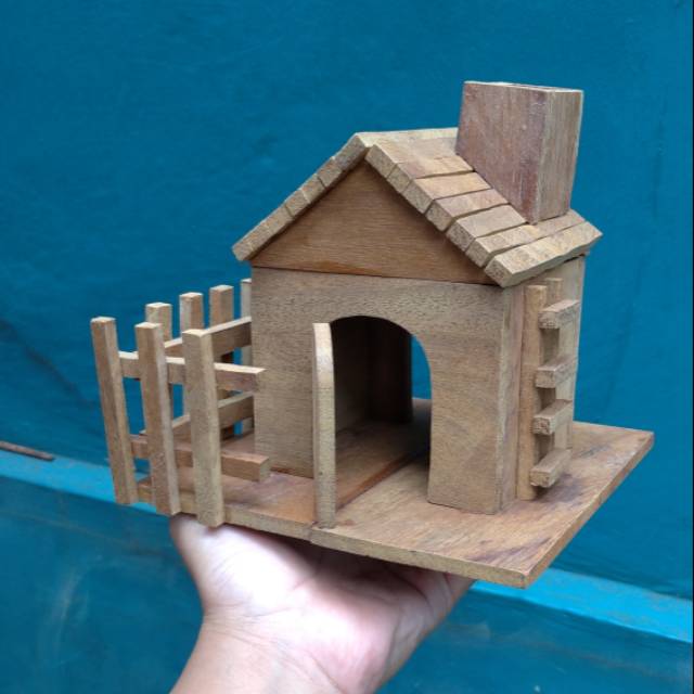 Miniatur rumah kayu Ulin rumah kelomang
