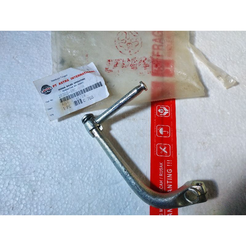 PEDAL SELAH ENGKOL KICK STARTER HONDA C700 NOS ORIGINAL ASTRA 28300-GB0-ooH