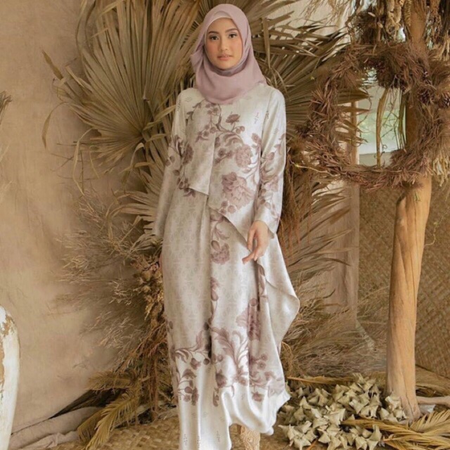 Maumere dress blus M by wearing klamby-booked