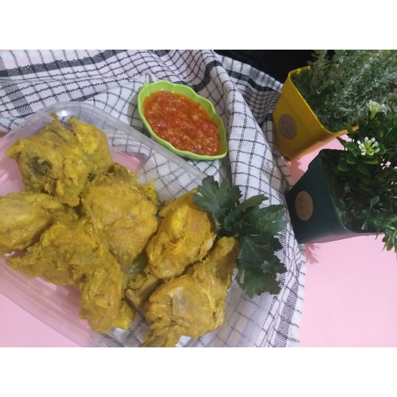 

Ayam ungkep