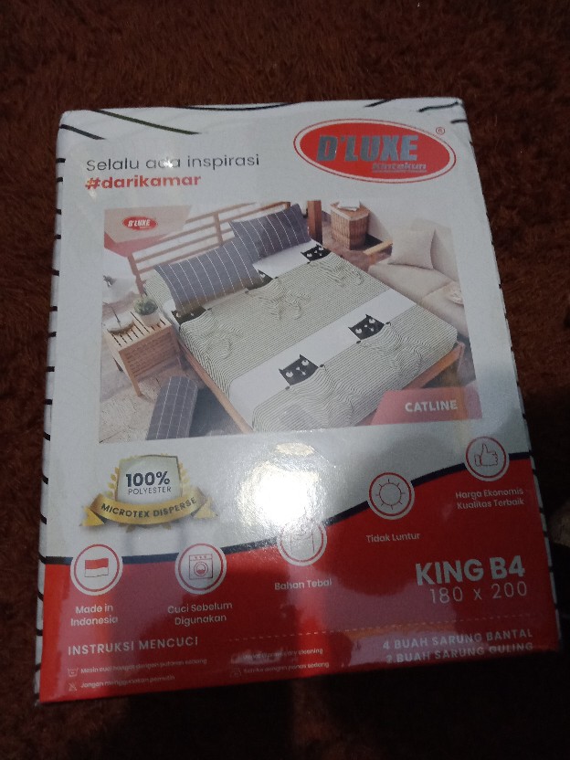 Sprei Kintakun Dluxe 180x200 B4 - Agnesia Brenda Braxley Caroline Danielle Ezlyn Graciela Zirafa