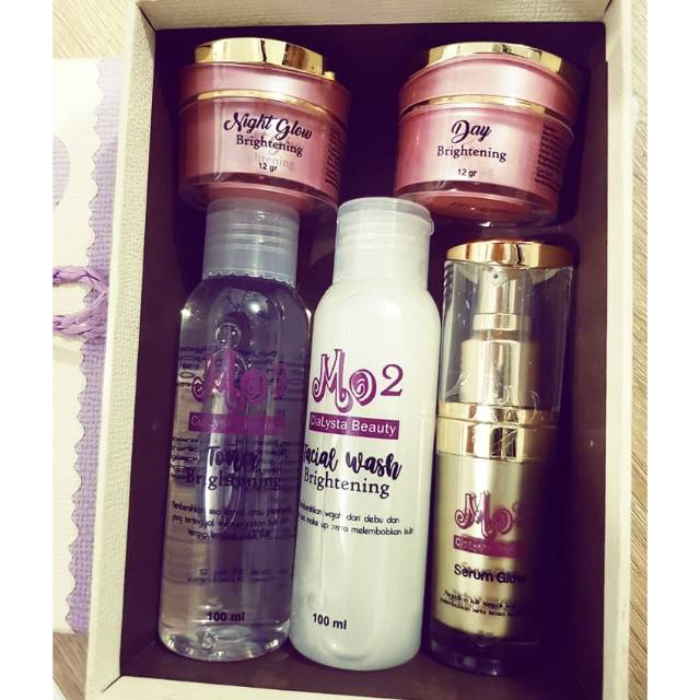 Cialysta Skincare Glowseries momo FREE TAS