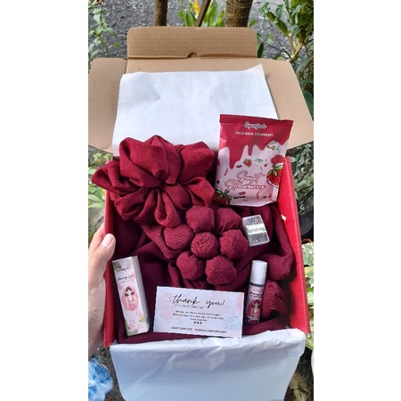 

Hampers Box Cewek