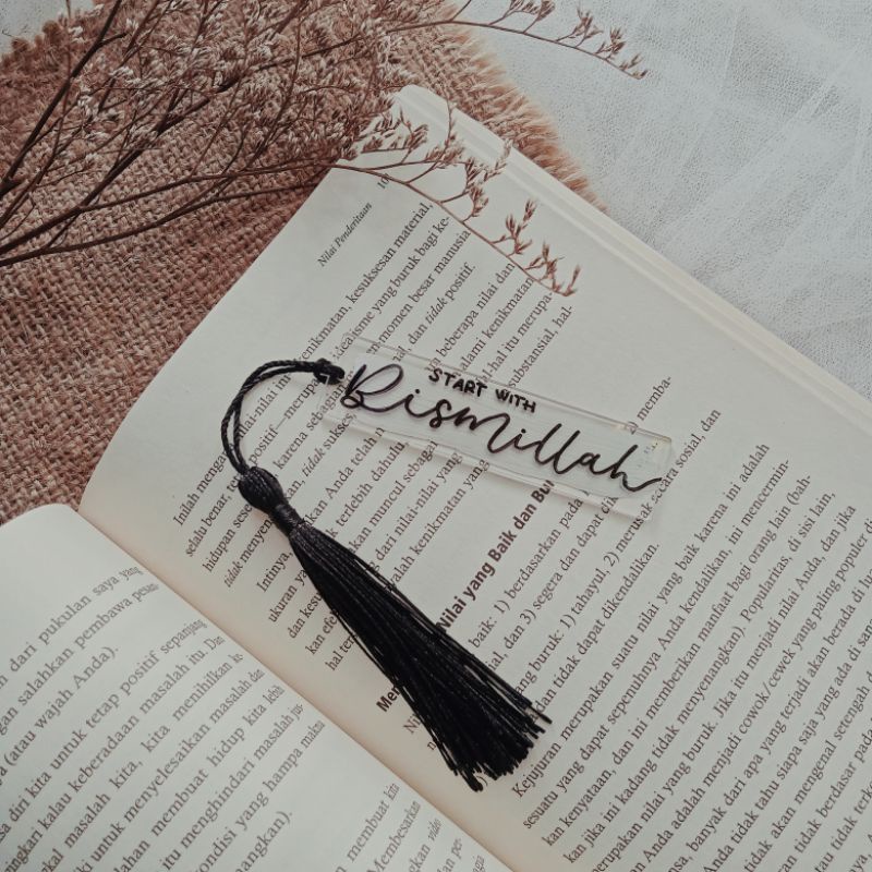 

BOOKMARK AKRILIK | BOOKMARK CUSTOM | PEMBATAS BUKU CUSTOM