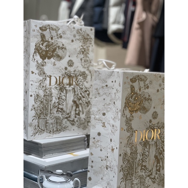 

dior paper bag special limited edition holiday