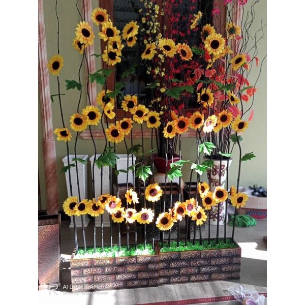 SEKAT RUANGAN BUNGA MATAHARI