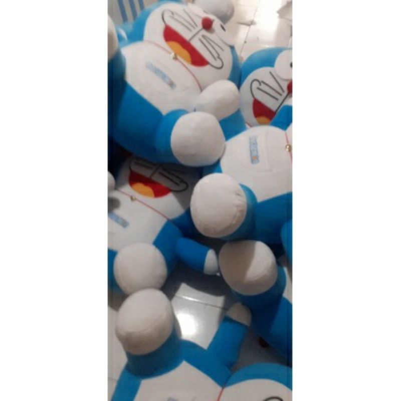 Boneka doremon jumbo 70 cm