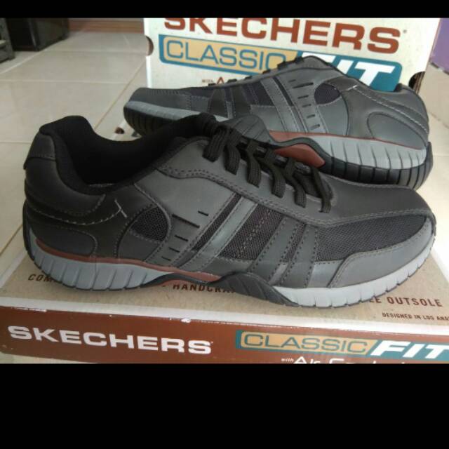 Sepatu Formal Pria Skechers Lamar