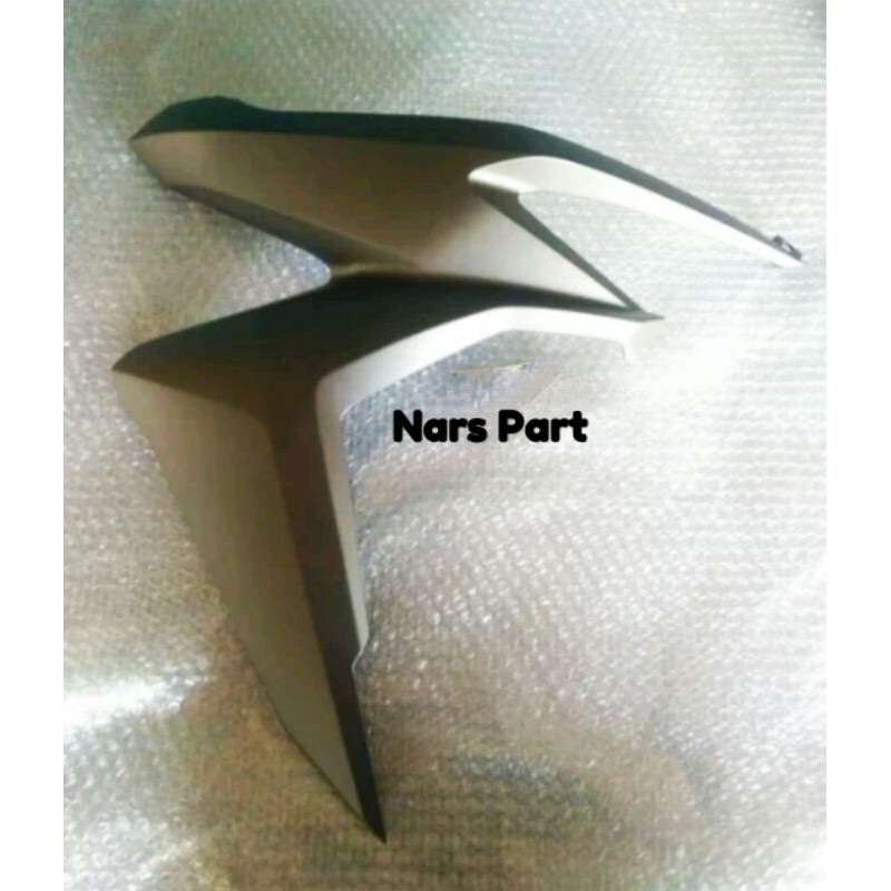 Cover Sayap kanan Vario 125 150 esp New coklat doff