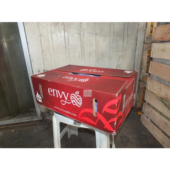 

TERLARIS APEL SULTAN 1 BOX SEGAR APEL ENVY 9 KG MANIS RENYAH BUMBU & BAHAN MASAKAN MAKANAN & MINUMAN