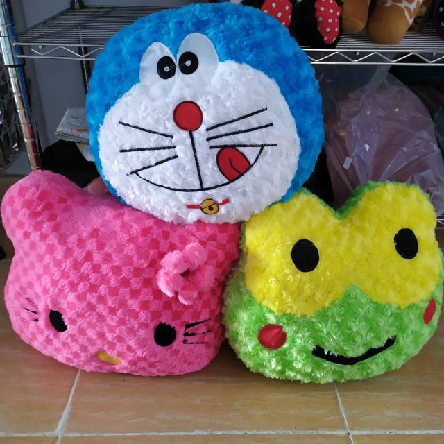 Bantal bulu kepala karakter size:L