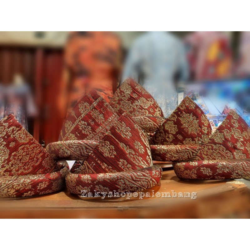 Tanjak Songket Palembang asli tenun