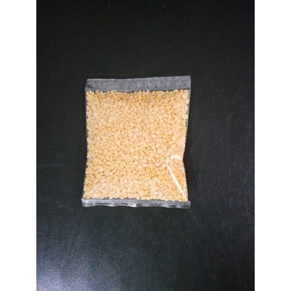 

kacang hijau kupas 100 gr