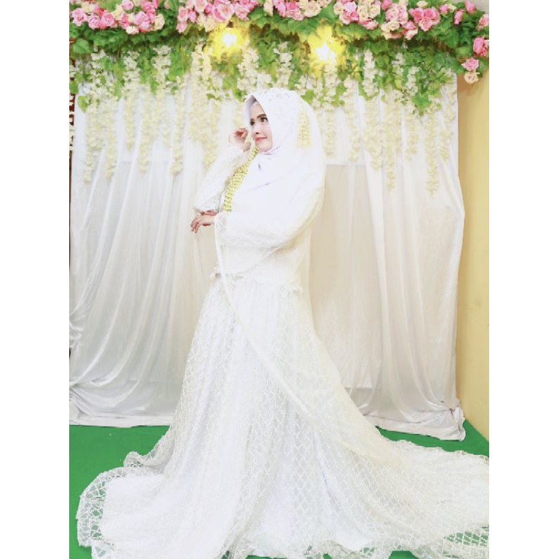 gaun pengantin mewah murah putih akad kebaya wedding prewed preloved second ekor lebar tile kotak