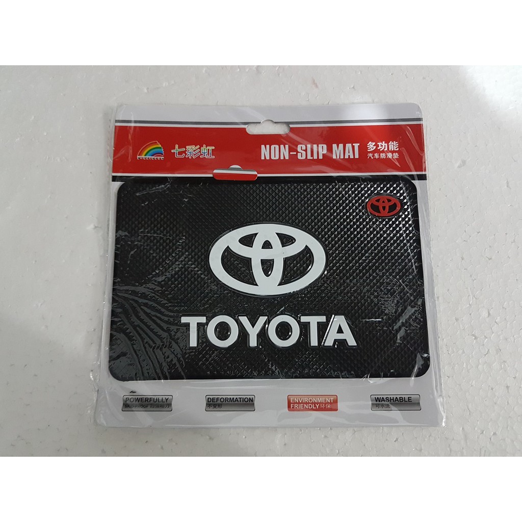 Dashmat anti slip sticky pad untuk HP GPS dashboard mobil Logo TOYOTA Innova Avanza Fortuner Sienta