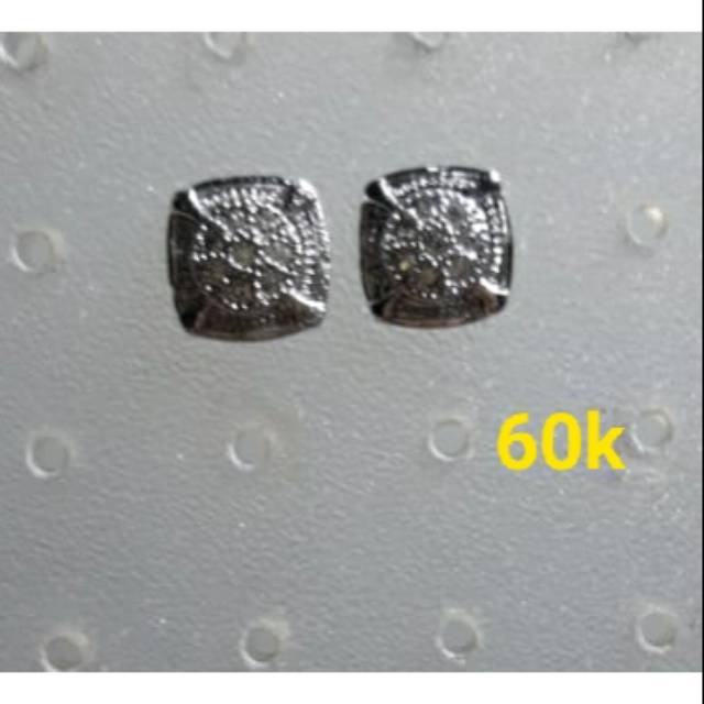 Anting Perak Lapis Emas 18 karat