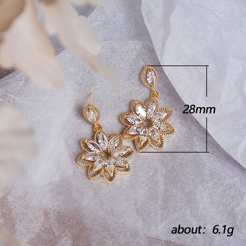 Anting Tusuk Desain Bunga Matahari Bahan Tembaga Hias Zircon Untuk Wanita