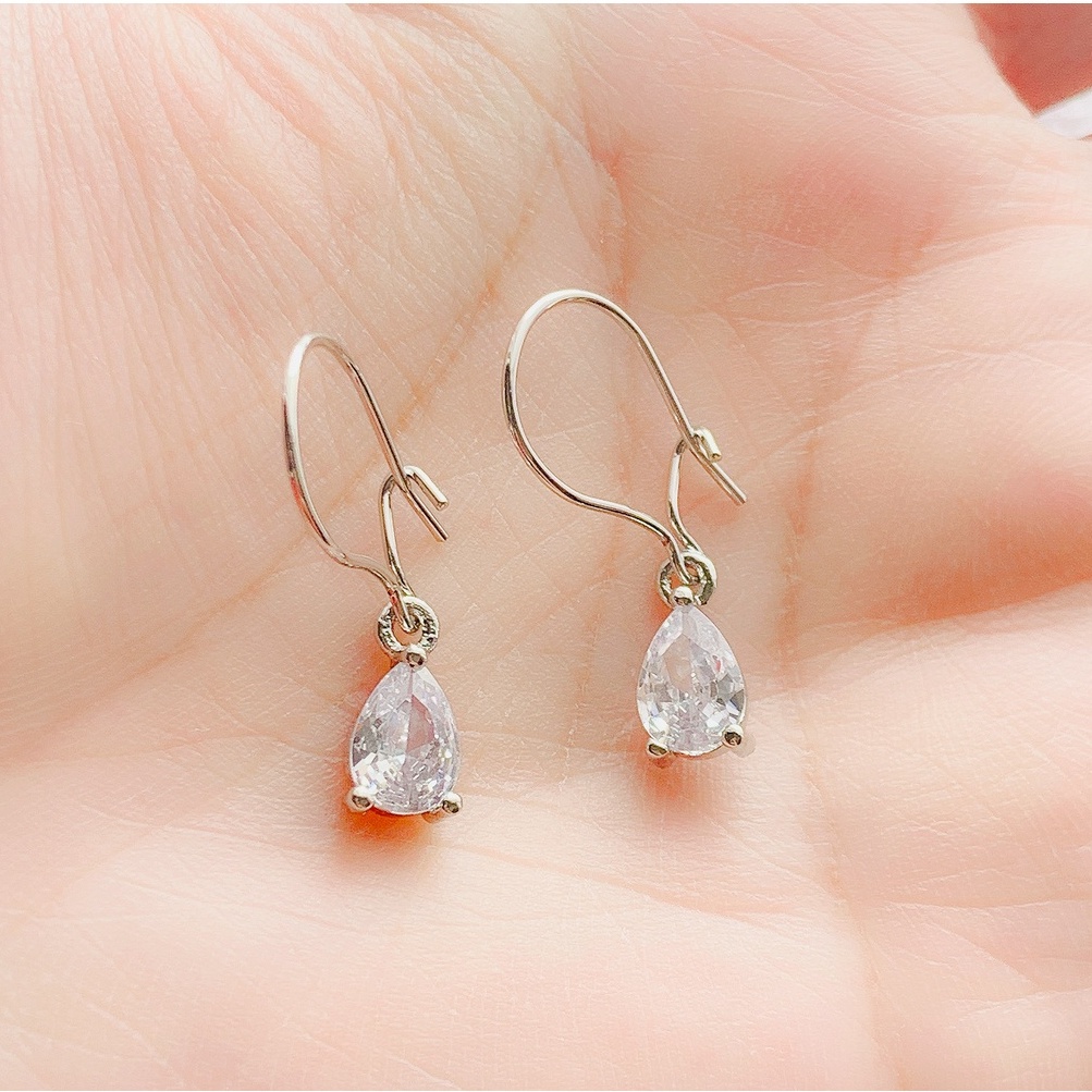 Anting Wanita Model Cubic Kristal Zirconia Silver-1