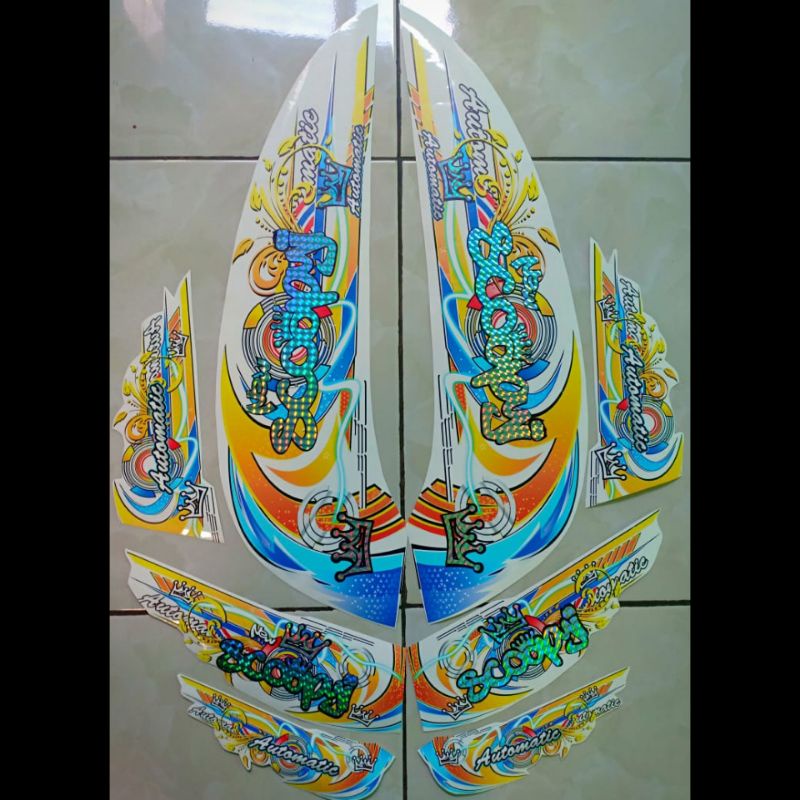 striping tranparan hologram scoopy