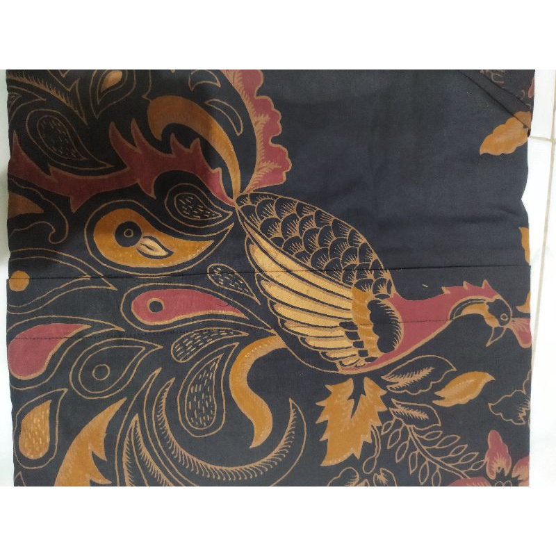 CENDRAWASIH SM HITAM KEMEJA BATIK PRIA SOLO LENGAN PENDEK LAPIS FURING ATASAN BATIK PREMIUM KATUN HALUS Aji Luwung Lesmana Lakeswara Peksi Tarung Prabu Sekti BIMA PEKSI BAMBU WIBOWO COKLAT PROBOSETO PARANG MIRING MERAK MERAH HUSADA BUNGA BERJAYA UKAIL KLA