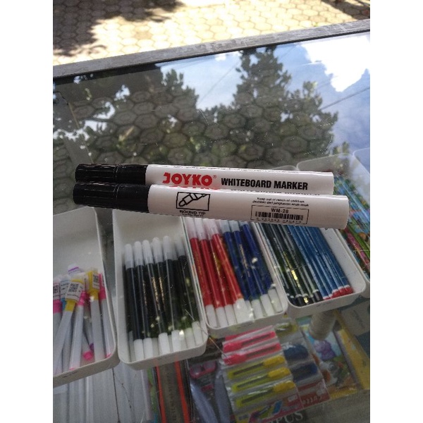 

Spidol Whiteboard Joyko Murah