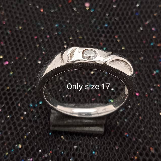 Cincin Emas 17 K - Putih 4.1gr Kadar 750 - 2832