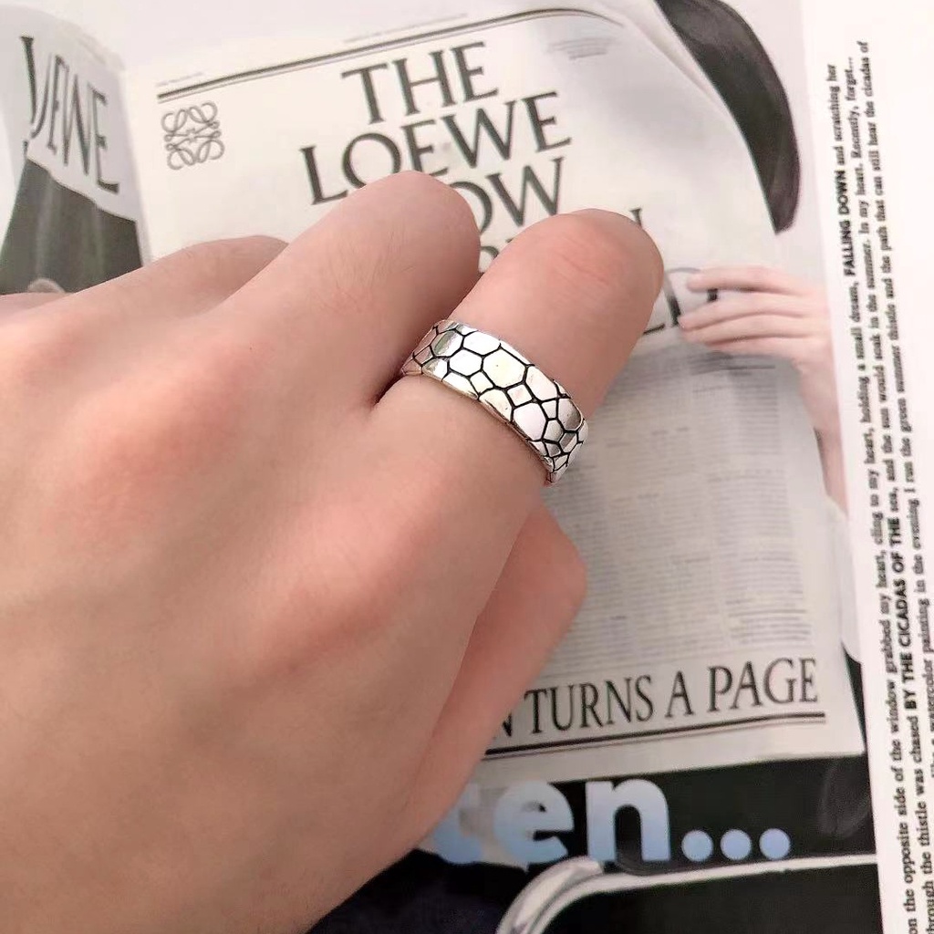 Cincin Bahan alloy Hias Batu Kering Gaya retro Unik Untuk Priawanita