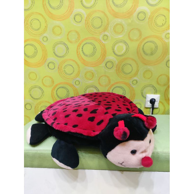 Boneka Serangga Kepik