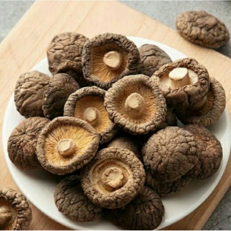 

Jamur Kering Shitake Hioko 50 Gram