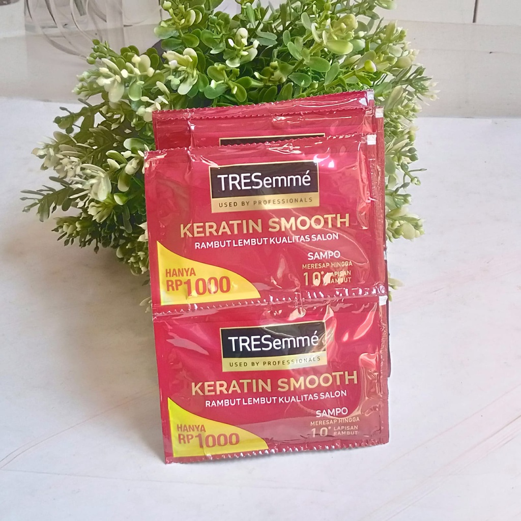 Tresemme Keratin Smooth Shampoo Renceng 12 Sacheet x10ml