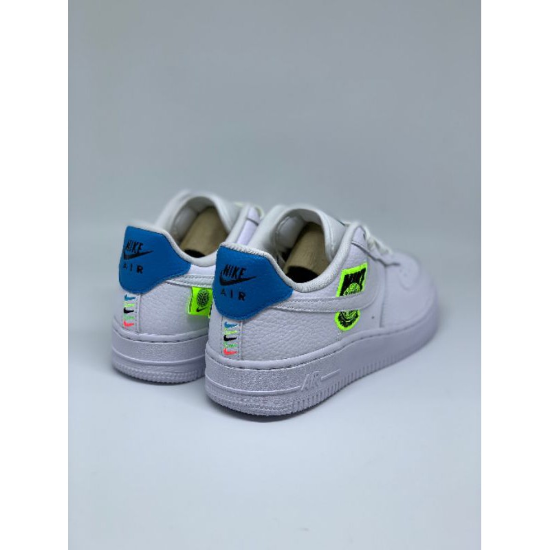 Nike Wmns Air Force 1 ‘07 SE Worldwide Pack Volt