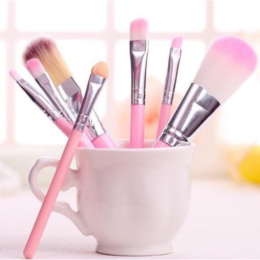 Kuas Make Up 7 in 1 Hello Kitty -- AC 313 -- Make Up Tools / kosmetik Brush - Alat kecantikan Kebersihan Wajah Wanita untuk bedak foundation bb cream eyeshadow eyeliner mata dan lip untuk lipstik