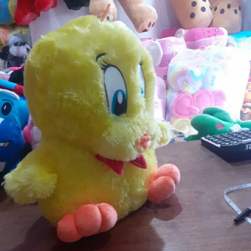 Boneka bebek kuning l