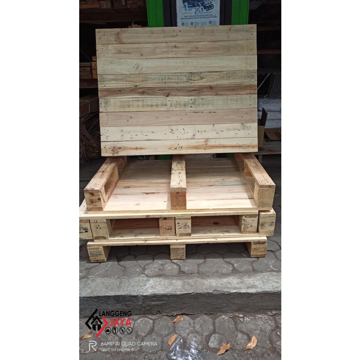 Palet Kayu Rapat ukuran 100cm x 120cm