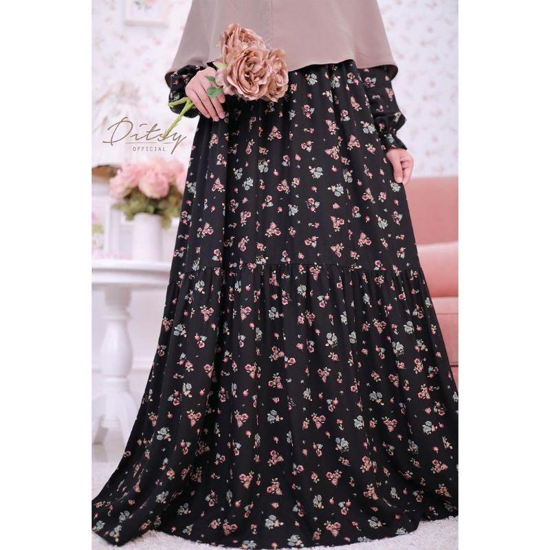 Cirilla Black Nightgown (Ditsy ukuran M)