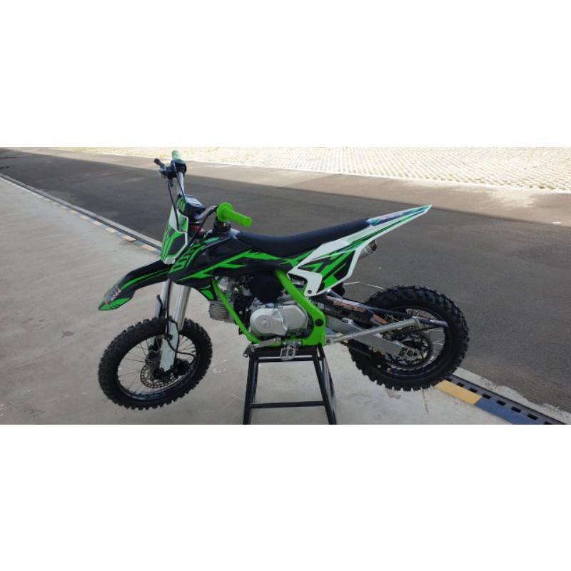 MOTOR MEDIUM TRAIL SK 110 CC 4 TAK MANUAL - MAINAN MOTOR CROSS