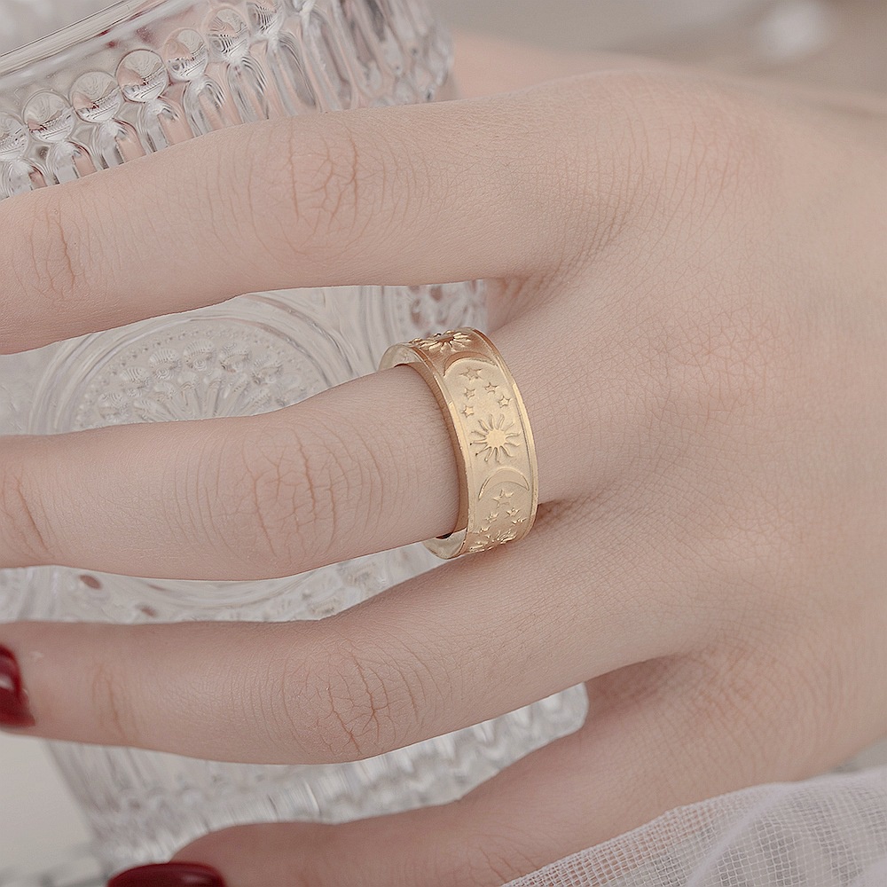 Cincin Titanium Steel Lapis Emas 18k Model Terbuka Gaya Retro Untuk Wanita