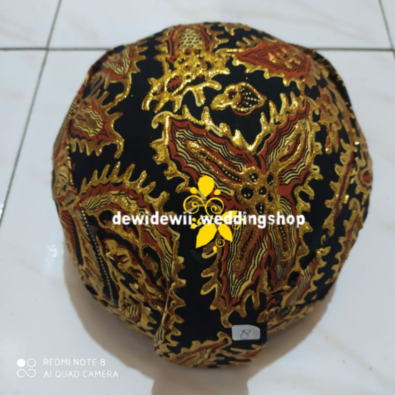 Set Jarik Pengantin + Blangkon, Motif Semen Renteng