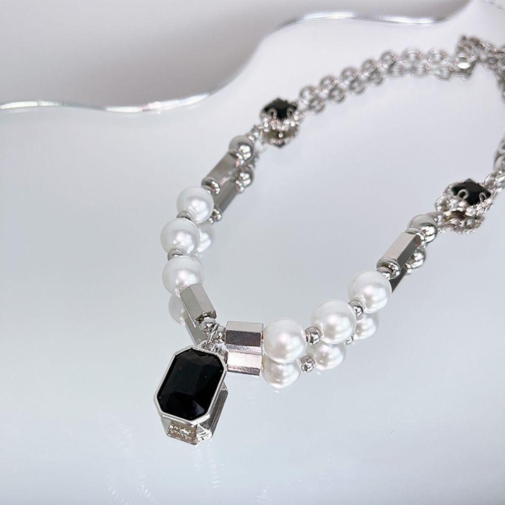 Mxbeauty Kalung Mutiara Trendy Geometris Hadiah Pesta Liontin Permata Hitam Angin Dingin Gaya Klavikula Rantai
