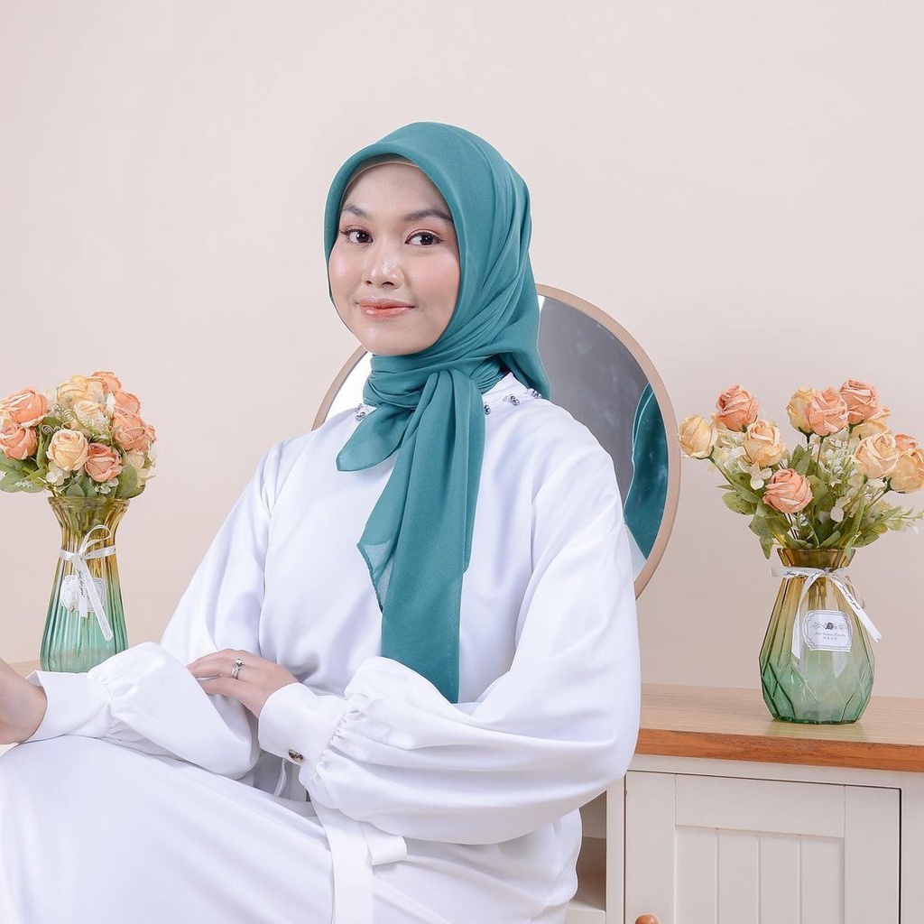 HIJAB SEGI EMPAT PARIS PREMIUM WARNA HIJAU BOTOL 110CM X 110CM