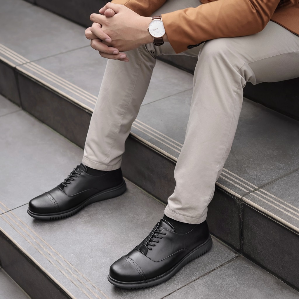 EINSTEIN BLACK ORIGINAL x KENZIOS Sepatu Kulit Sapi Asli Full Hitam Pria Formal Pantofel Tali Kerja Kantor Dinas Resmi Guru PNS Kantoran Pesta Undangan Kondangan Wedding Wisuda Kuliah Semi Casual Derby Oxford Genuine Leather Kenzio Footwear Keren Terbaru