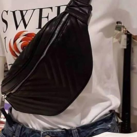 stradivarius fanny pack