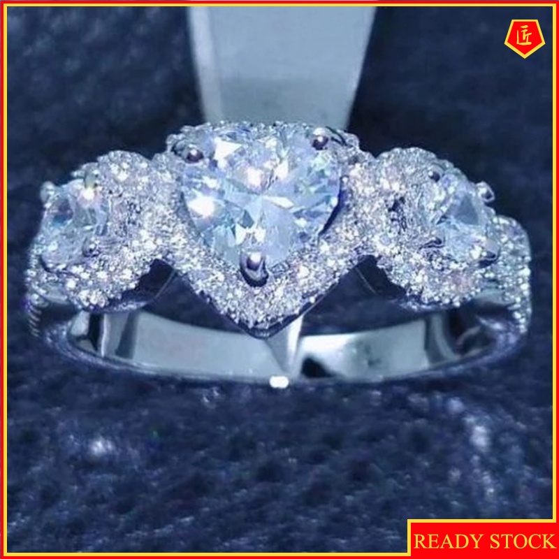 [Ready Stock]Heart-Shaped Inlaid Moissanite Ring Fashion