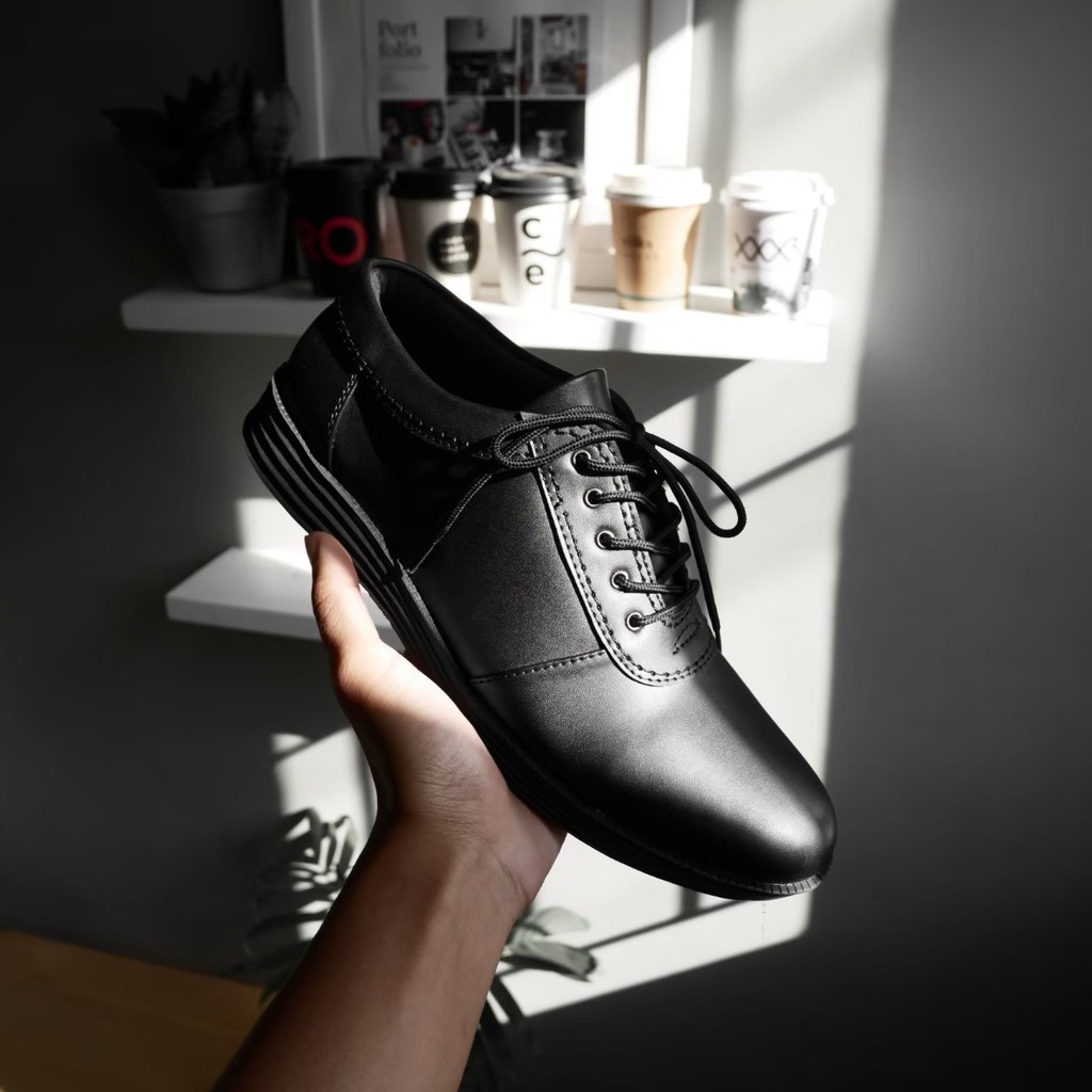 CARLTON BLACK - Sepatu Pantofel Pria Kulit Formal Kantor Kasual Kerja Kuliah Sepatu Pantopel Cowok Oxford Original