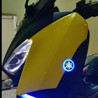 EMBLEM LOGO YAMAHA LAMPU SENJA YAMAHA NMAX XMAX AEROX LEXI VIXION SCORPIO